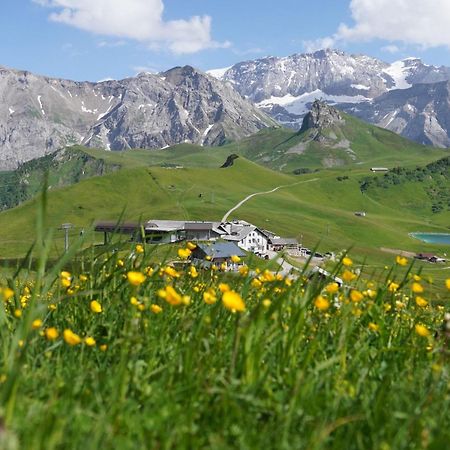 Berghotel Hahnenmoos Adelboden Buitenkant foto